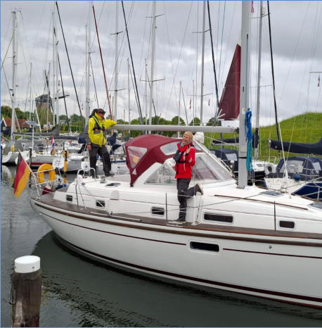 kompakt, Segeltraining, Bootsschule, Grundlagen, Unterricht, Paare, eigene Yacht, Einzelperson, Bootsneuling, Segelboot, Vertzrauen